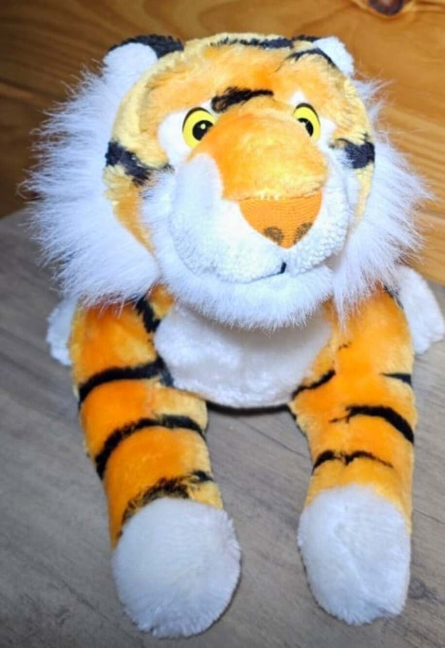 Vintage Disneyland 15' 80s Tiger Plush Walt Disney World Stuffed Animal